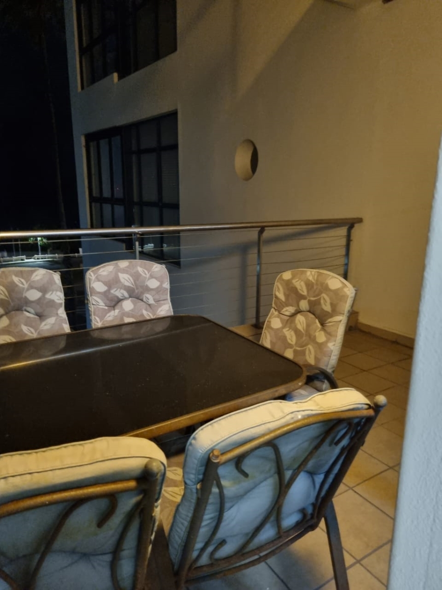 2 Bedroom Property for Sale in Santos Bay Western Cape